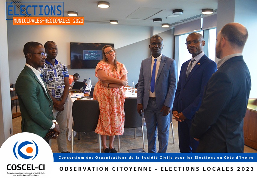 CoscelCi's tweet photo. SEM Anderson Blanc, @AmbCanCI en visite à notre QG d’observation citoyenne.
Ce 1er septembre, accompagné de son conseiller politique, le diplomate est venu apporter son soutien à notre mission. Il a également salué l’engagement de nos équipes.
#CivElections
#COSCELCI https://t.co/jcPjxPLdFX