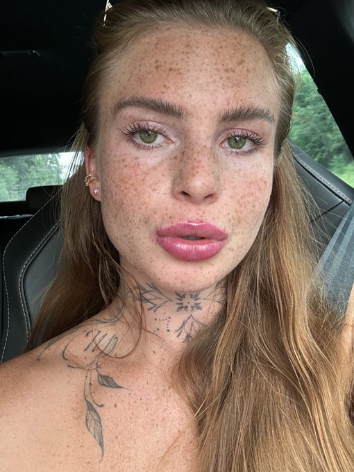 Tell me something nice☺️❤️&zwj;🔥 https://t.co/wsm0hBeoqn