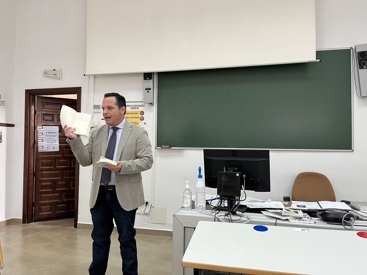 Hoy he, hemos, perdido a una PERSONA BUENA. Trabajador incansable, leal, con valores y principios que marcaban sus pasos, cercano, cariñoso. Estamos todos consternados, pero sabemos que Juande Torralbo cuida de nosotros desde el Cielo.

Te queremos querido amigo.