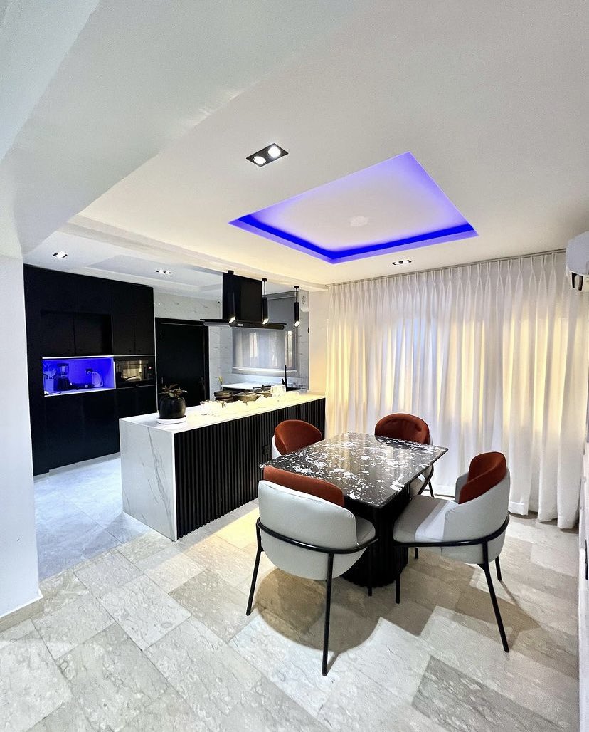 shortletsbytim's tweet photo. Beautiful 3 bedroom apartment available for shortlet
location: maitama abuja
Price: 230k/night
Whatsapp: +2348130241250
#abujashortletapartment #abujashortlet #apartment #airbnb #realestate #abuja #federalcapitalterritoy #nigeria #hotel https://t.co/gXrflRJkOP