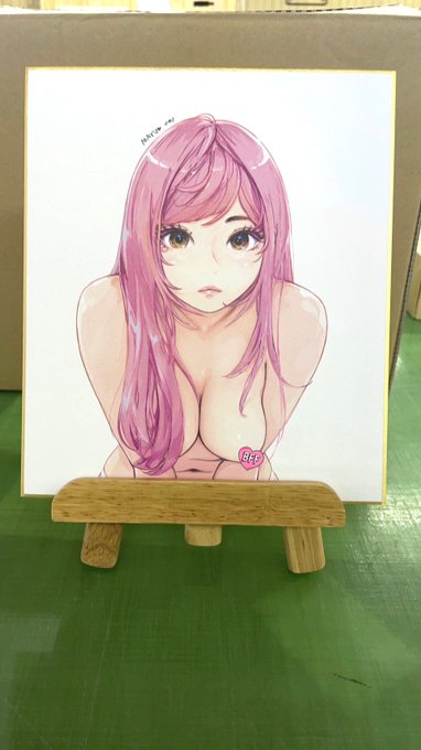 久々の真悠さん色紙&amp;見上げ真琴ちゃん網タイツ、真琴ちゃん競泳水着ネイキッドプリント色紙も再入荷予定ですのでしばしお待ちあれ〜。 