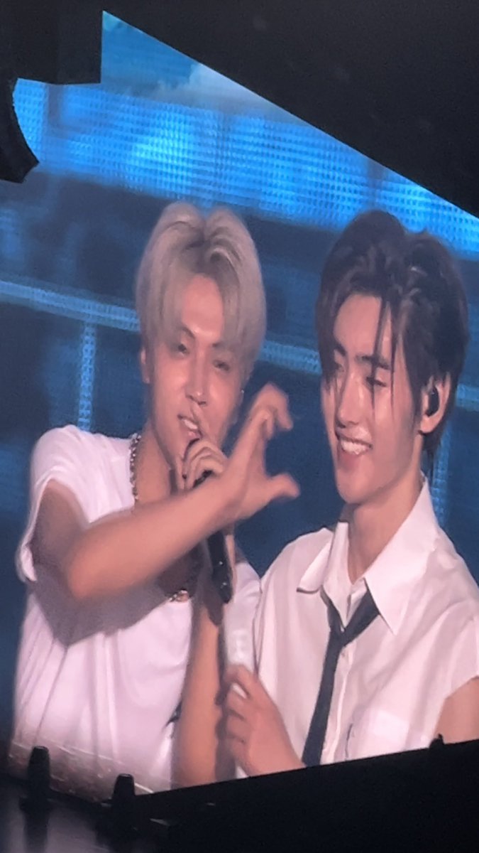 prodshn's tweet image. jay heart cheek on sunghoon 🥹