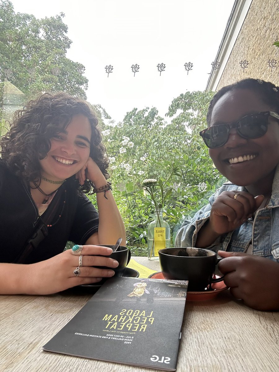 aghhzine's tweet photo. Having a coffee break at @SLG_artupdates before #Pagemasters #ZineFair 

#marketlife #zinemakers #zinesters https://t.co/ktVRv0fCH9