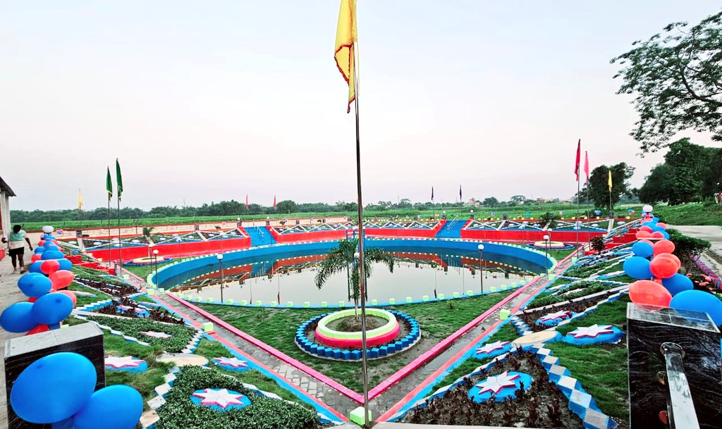 Imkatihar's tweet photo. newly renovated pokhar at BMP, KATIHAR https://t.co/mQqaQKg26b