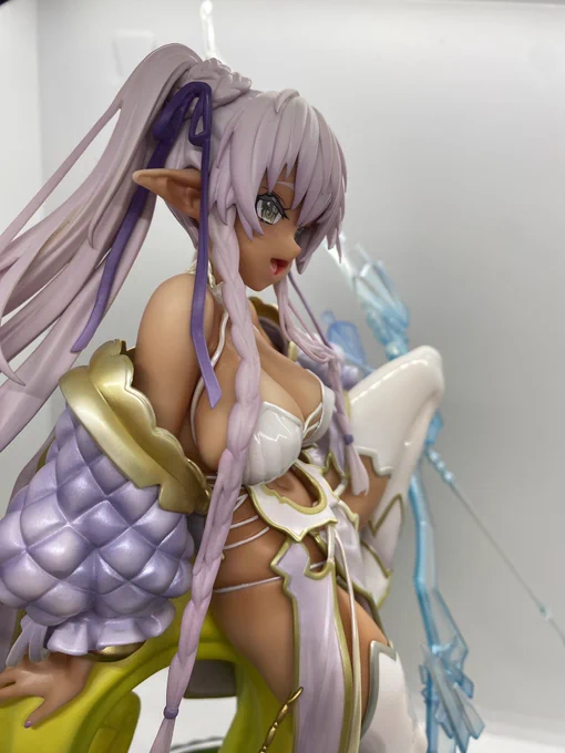 ダークエルフ村人さん。かわいいし、褐色肌のグラデ塗りがめちゃいいー 