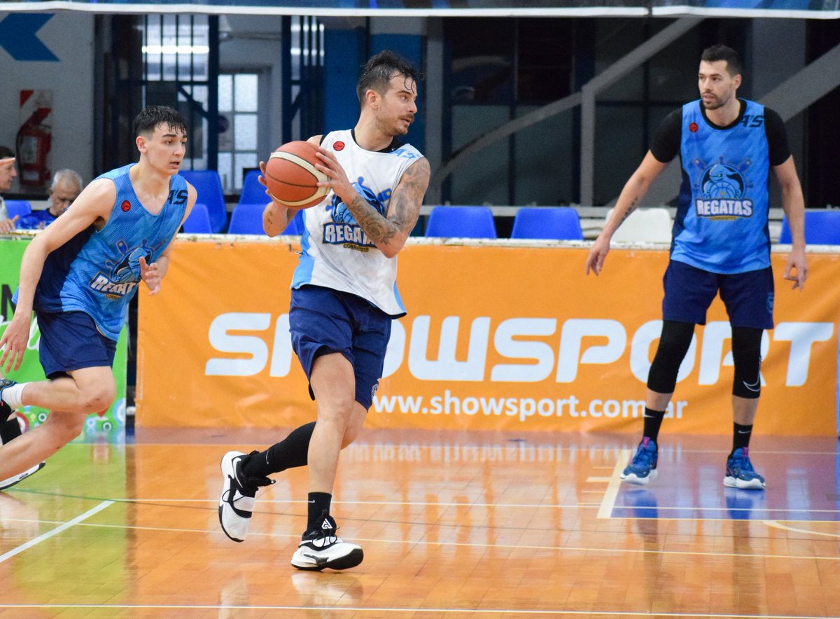ClubRegatasCtes's tweet photo. #CRC | Sábado de básquet para el Remero que culmina una nueva semana de trabajo 💪🏀

🗓🔜 Interligas 🇦🇷🇧🇷

#LigaNacional #VamosParque 👻 https://t.co/vMBOi9ISVI