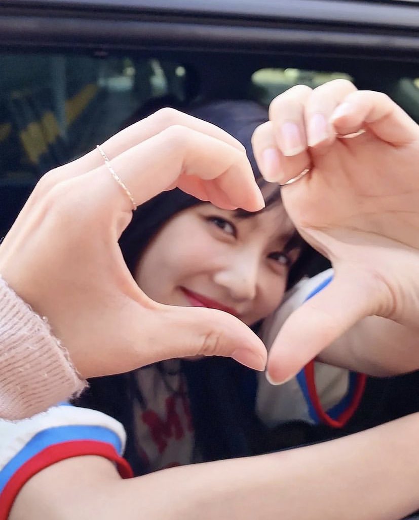 DC_JOY_'s tweet photo. Happy Birthday To You - 조이 (JOY) 들어보세요.
https://t.co/Aw9ISEYlyM

HAPPY BIRTHDAY JOY
#바로오늘이야_조이_벌쓰데이
#수영아_네가웃으면_우리도좋아
#BeThereforJoyDay https://t.co/KEE2UlpArh