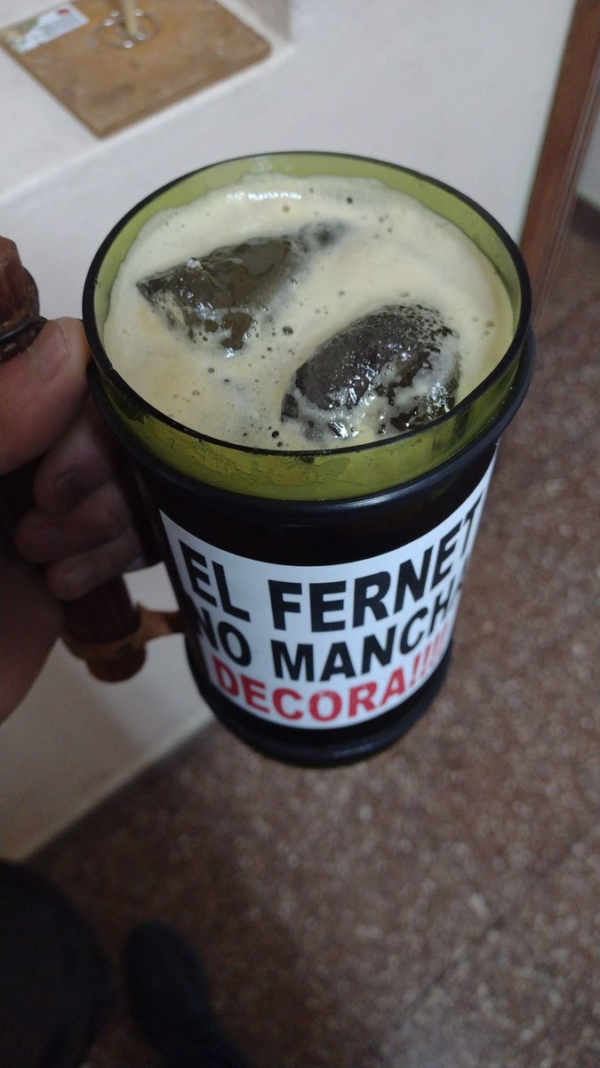 AleeeMore22's tweet image. ¡El Fernet no mancha , Decora !

#fernetconcoca