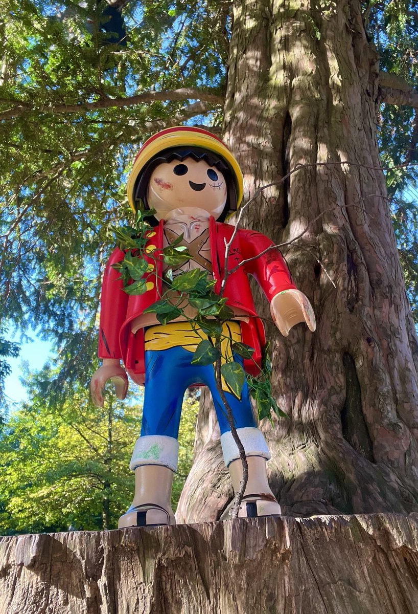 Glamksy's tweet photo. 🍃FAN ART - @Inoxtag 🌿🍃

J’ai réalisée ce playmobile custom XXL édition limité à un seul et unique exemplaire sur  le thème de One Piece pour le nouveau studio de @Inoxtag 🥰

Hésitez pas à partager si vous kiffer !!!🎨 https://t.co/8PxVAgQk7o
