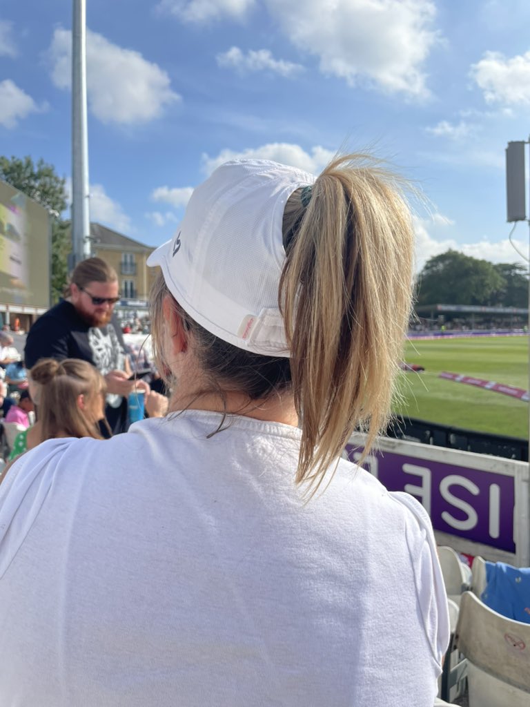 Wearing the ponytail friendly @lacunasportsuk cap at #ENGvsSL 

#The1 #ponytailfriendly #lacunasport #girlscricket #cricketforgirls