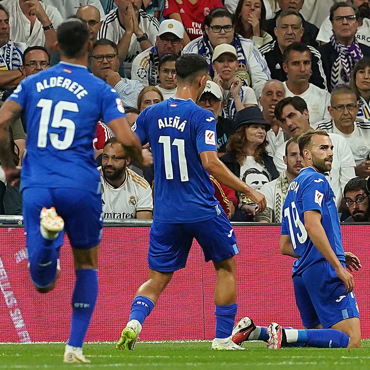 GetafeCF's tweet photo. Mayoral = GOAL ⚽💙

#VamosGeta | #RealMadridGetafe https://t.co/BQC6CfXHbi