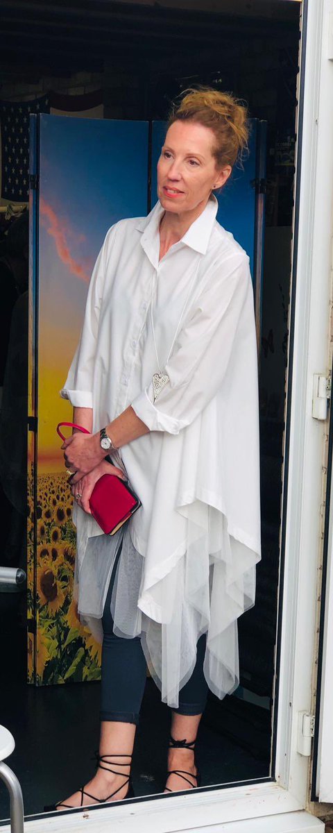 Prob my fav pic from a modelling assignment last Saturday 💖Well, the girl can diversify 🌈 😊