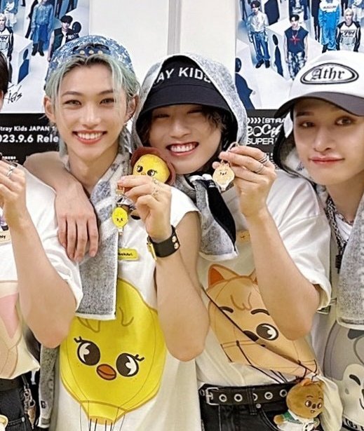smolsungies's tweet photo. THEIR SMILES 🥹☀️🌞✨️🥹✨️☀️✨️🌞☀️🥹✨️☀️🌞🥹☀️✨️☀️🥹✨️☀️🌞🥹✨️☀️✨️🌞 https://t.co/CJGlNVMTYL