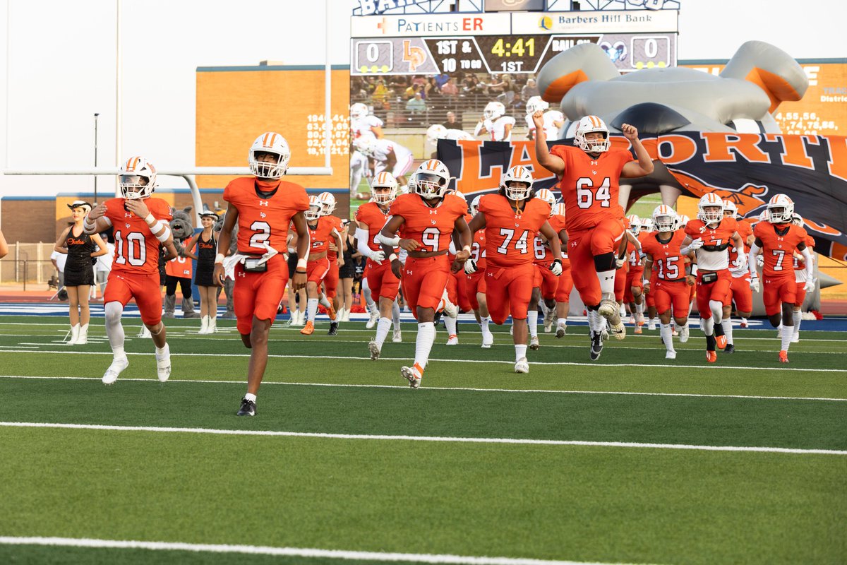 lpisd's tweet photo. Congratulations to our football team on the great win last night! Thanks to everyone who showed up and represented LP! #lplegacy #lpfillthehill #oneteamoneheartbeat https://t.co/2eJbgRC5D6