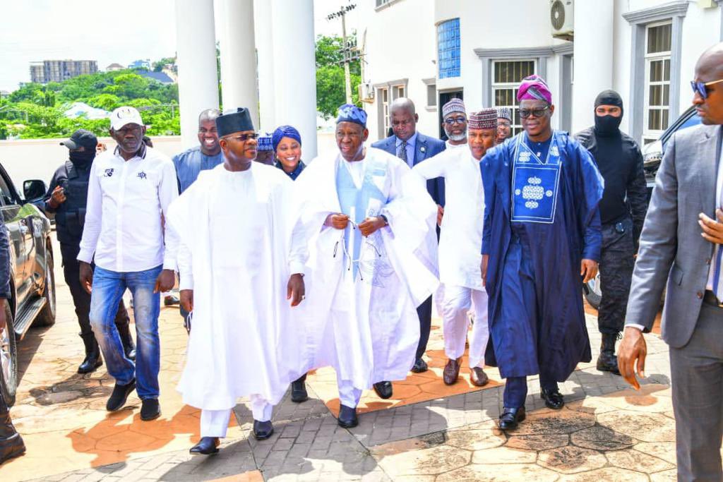OfficialGYBKogi's tweet photo. My heartfelt welcome to our distinguished national party chairman, @GovUmarGanduje 

Kogi State is APC and APC is Kogi State!

God bless Kogi State!

God bless the Federal Republic of Nigeria 🇳🇬 https://t.co/IkHRDNiHsz
