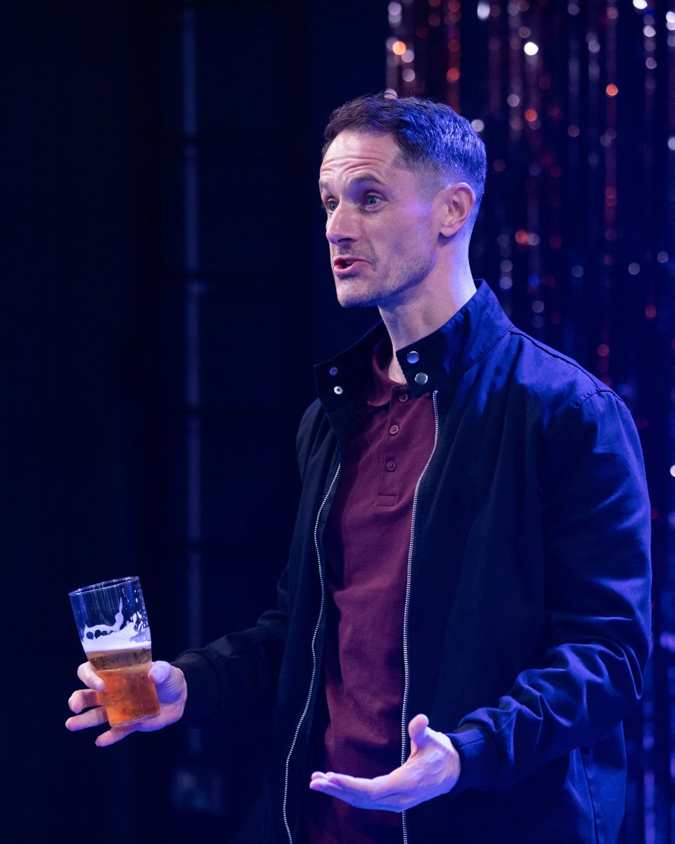 ParkTheatre's tweet photo. There are only 8 performances remaining of Candy 🍻

You have until next Saturday to catch Michael Waller's OFFIE nominated performance up-close in Park90, now transformed into an intimate cabaret-style bar.

🎟️: https://t.co/FkBj09eiwM

📸 Ali Wright https://t.co/hEDP2Iyq62