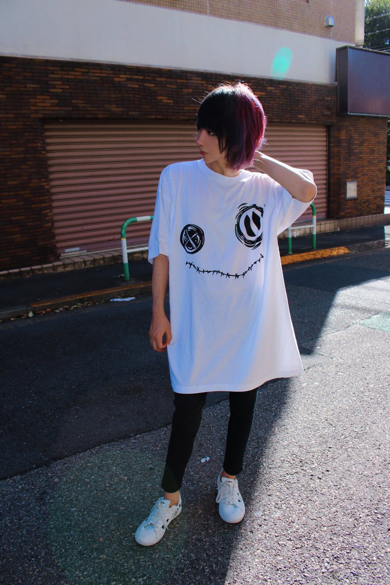NieR_tokyo's tweet photo. 🎁本日〆切プレゼント企画🎁

当店オリジナルカットソーを
BLACK×WHITEの2色セットで

🎁3名様にプレゼント🎁

ユニセックスアイテムです🐰

◼応募方法
フォロー(@NieR_tokyo) &amp; RT
◼締切〆  本日24時

※鍵垢の方も対象内です。

是非ご参加ください🙇‍♂️🙇‍♀️ https://t.co/uTc6KzQrXj