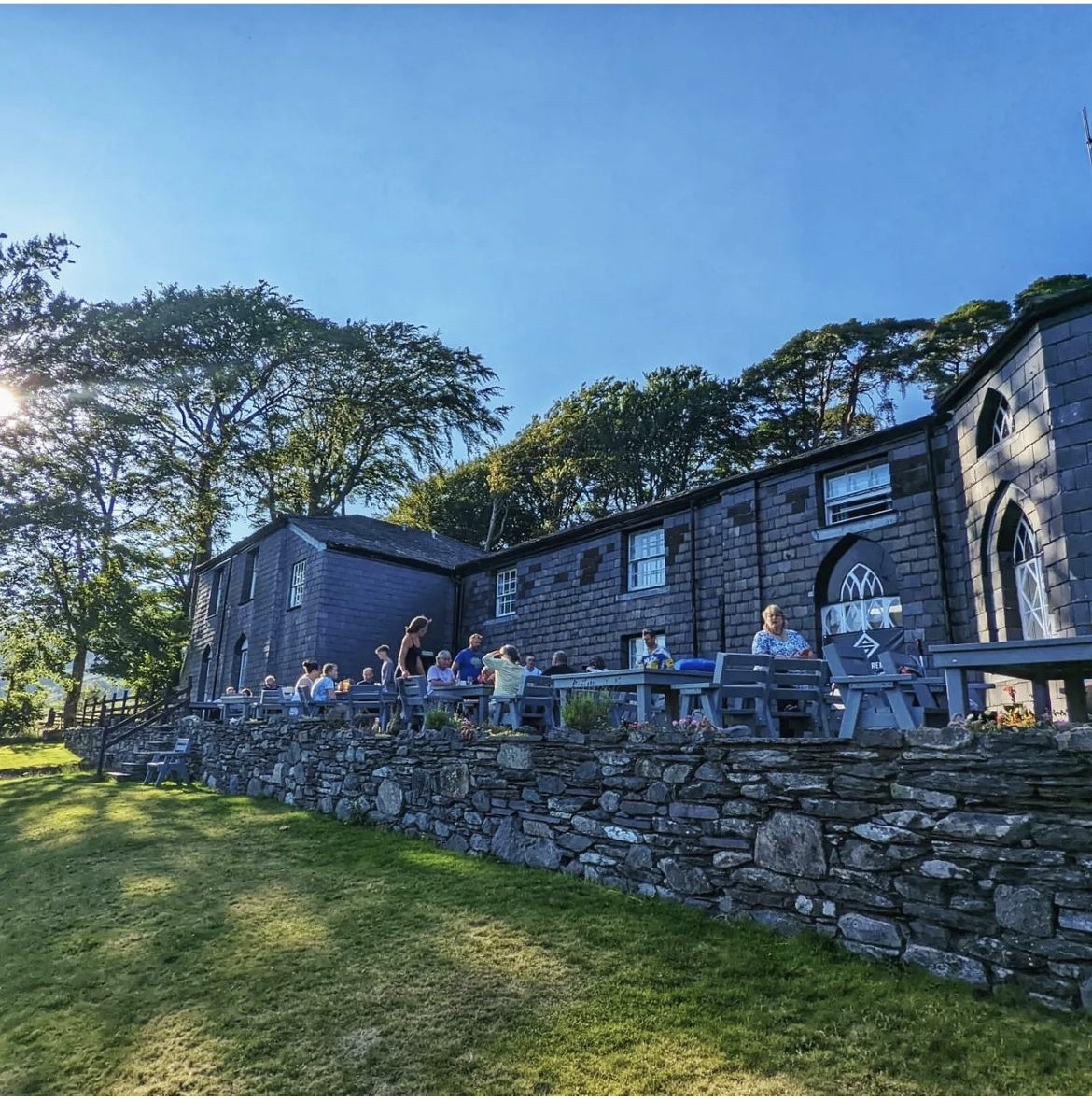 trashfreetrails's tweet photo. We can't wait to be at @plasybrenin for the 3rd annual #StateofOurTrails summit! 

Plas y Brenin is the perfect fit for the summit as one of the UK's leading centres for outdoor adventure and education.

A huge thank you to the team for hosting with us 🙌 https://t.co/4vgUUqRQbw