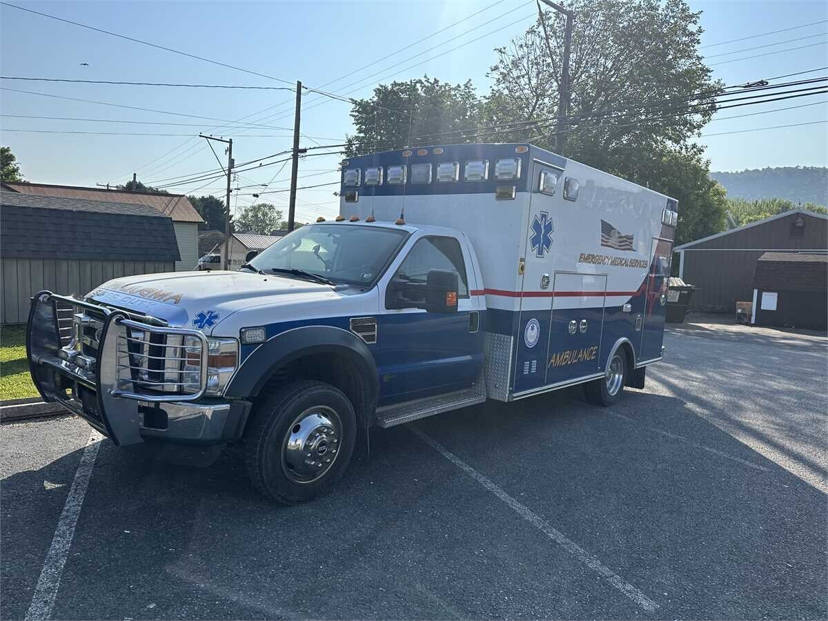 municibid's tweet image. Discover the perfect #Ambulance for your mission! 🚑 From swift #medicalresponse to versatile #RVconversion, find your ideal fit at: mbid.us/3Pl60Dm

#trucks #ford #chevrolet #Jamestown #Liverpool #BatonRouge #paramedic #ems #emt #emslife #fire #campulance #ambulancelife