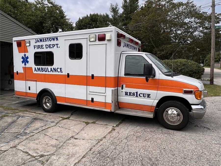 municibid's tweet image. Discover the perfect #Ambulance for your mission! 🚑 From swift #medicalresponse to versatile #RVconversion, find your ideal fit at: mbid.us/3Pl60Dm

#trucks #ford #chevrolet #Jamestown #Liverpool #BatonRouge #paramedic #ems #emt #emslife #fire #campulance #ambulancelife