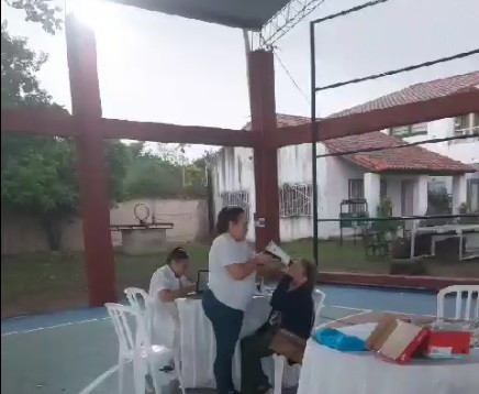 ParaguayRetina's tweet photo. ¡Dando luz a la visión en Pilar, Paraguay! 📷📷
En estos últimos dos días, en Fundación Retina Paraguay  hemos tenido el honor de estar en la hermosa ciudad de Pilar, trabajando incansablemente para brindar atención oftalmológica a la comunidad https://t.co/0JCAivcVuu