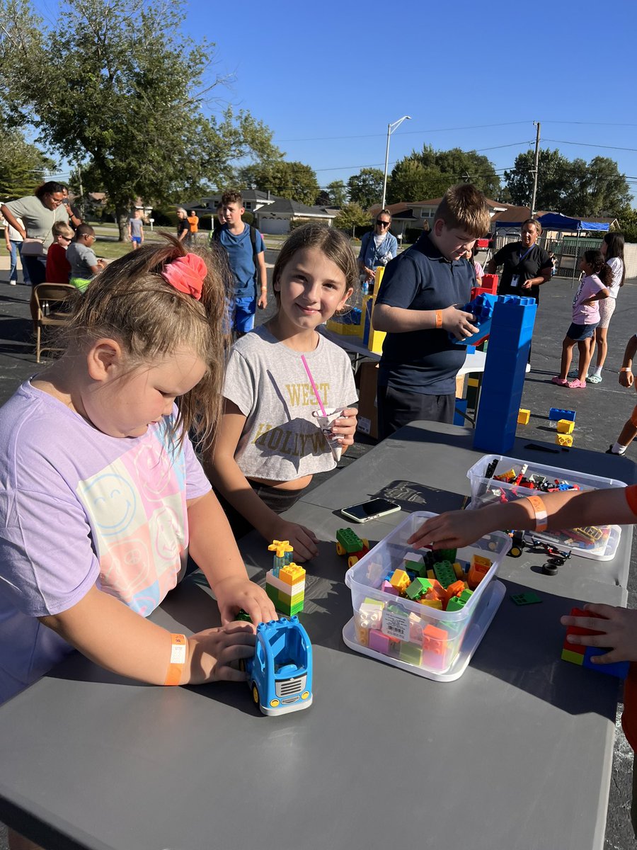 JeanMarie325's tweet photo. Love seeing our McCord kids and families… Thank you for your support!! https://t.co/SjpJSHLG7Z