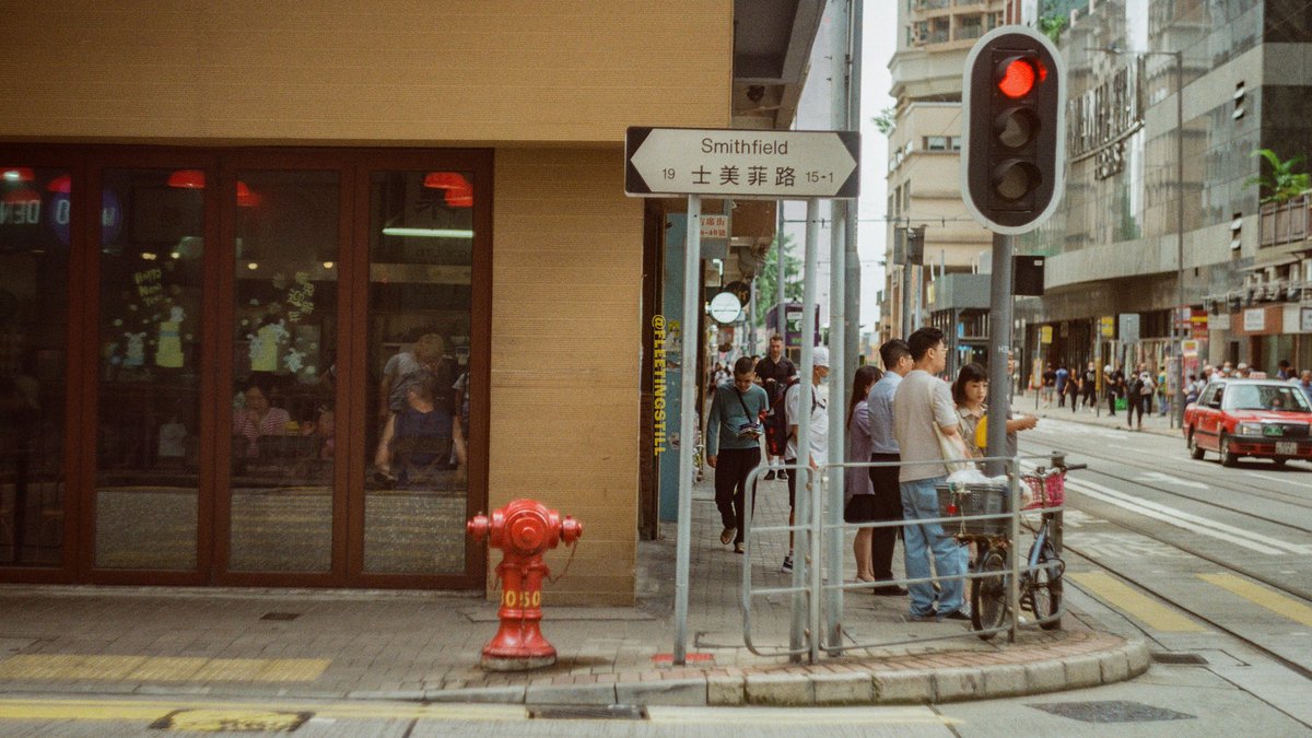 was on my way to find the %arabica that’s just next to ocean in kennedy town, but sidetracked with this red firehose thingy

kodak gold 200 + pentax electro spotmatic 1st gen + helios 44-2 58mm f2 lens #35mm