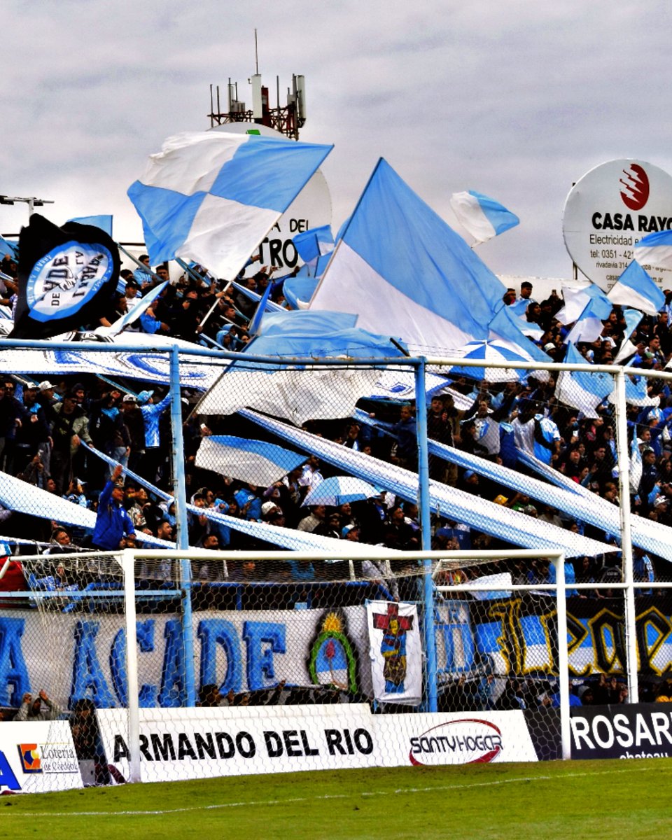 𝘌𝘴𝘵𝘢𝘳 𝘦𝘯 𝘦𝘭 𝘚𝘢𝘯𝘤𝘩𝘰 😍🏟️💙