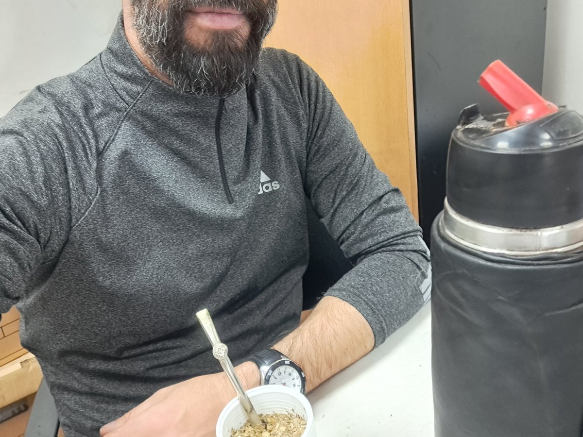 candi_pablo's tweet photo. Justificando el bono y el tiempo que acompaña para estar en #Modomate 🧉
#BuenosDias
#BuenasTardes
#BuenSabado ladys and gentlemans 🤜 🤛 a disfrutar del fin de semana !!! https://t.co/2VR1aYpWy1