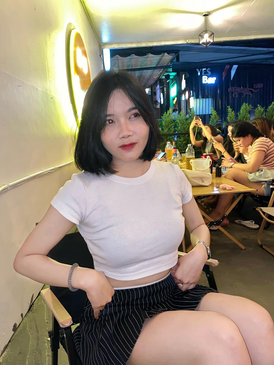 pack_item's tweet photo. แต่งตัวร่านดีนะน้องมิ่ว #วิจารณ์กระหรี่น่าเย็ด #วิจารณ์คนใกล้ตัว #วิจารณ์สาวน่าเย็ด #วิจารณ์สาวๆน่าเย็ด #วิจารณ์หยาบ #วิจารณ์หยาบๆ #วิจารณ์เสียว https://t.co/9nlr86MGeL