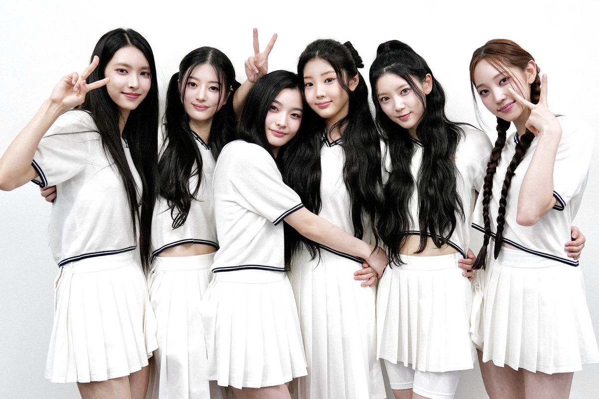 Annyeong!💓

Kami adalah base auto menfess khusus untuk girlgroup dibawah naungan BELIFT LAB (HYBE) bernama I’LL-IT <a href="/ILLIT_official/">ILLIT official</a> 

Yuk follow kami untuk lebih mengetahui daily info mengenai I’LL-IT!

RT tweet ini untuk mendapatkan follback secara random🫧