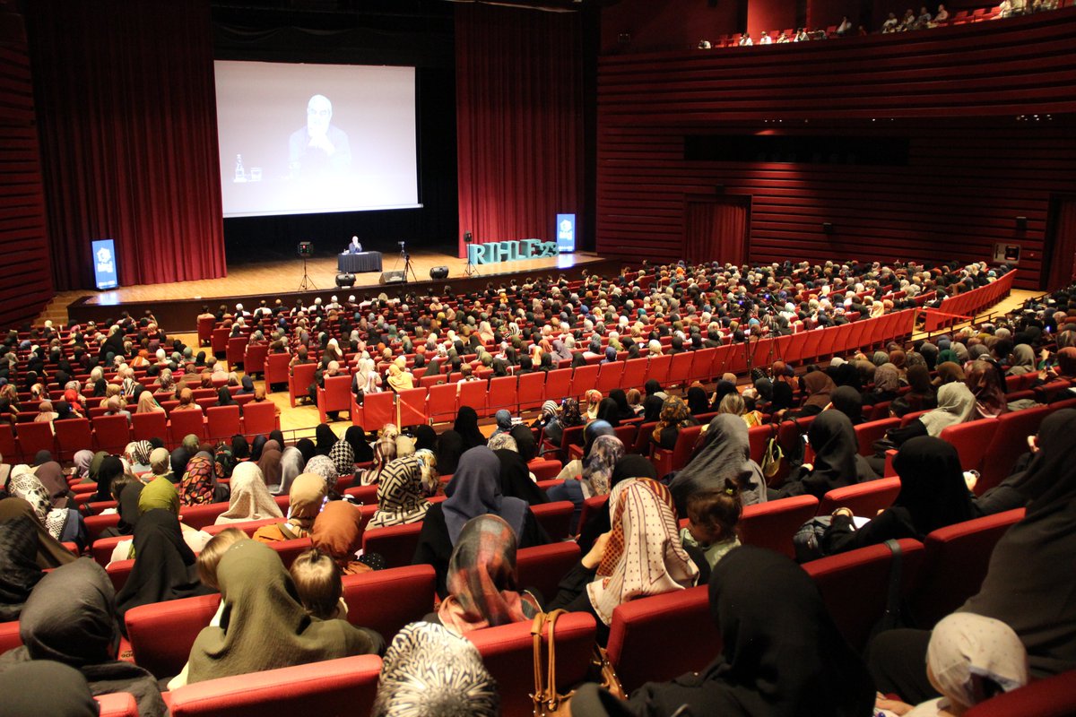 nurettinyildiz's tweet photo. Rihle 2023 seminerleri kapsamında "İlim Talebesinin Ailesi" üst başlığı ile 3 oturum halinde sunumumuzu gerçekleştirdik. Bu güzel organizasyonda emeği geçen ve katılım sağlayan tüm kardeşlerime teşekkür ediyorum. Kulluk yolculuğumuzda ilim talebesi olarak bir ömür yaşamayı Rabbim cümlemize nasip eylesin. 
#rihle2023 @errihle