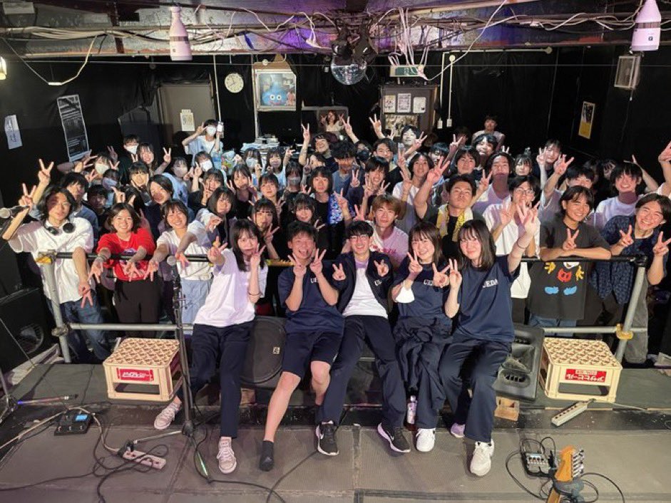 Byway_110's tweet photo. ライブ・イ・カナイ Vol.1ありがとうございました！！！
誘ってくれたかないくんありがとう！！！
最高のライブでした！！！！！
(クラブナイトは金井ナイトって歌ってました言いたさすぎましたごめんなさい)

3枚目...セトリ https://t.co/KKuFEKHuWI