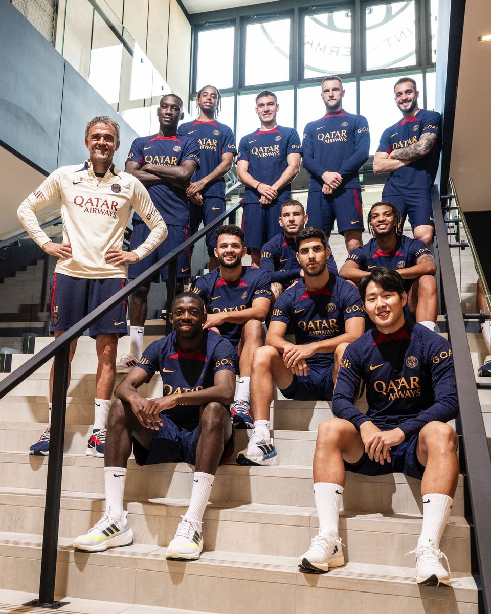 Busy summer at PSG 🔴🔵✨

• Manuel Ugarte 🇺🇾
• Milan Skriniar 🇸🇰
• Arnau Tenas 🇪🇸
• Lucas Hernandez 🇫🇷
• Marco Asensio 🇪🇸
• Gonçalo Ramos 🇵🇹
• Ousmane Dembele 🇫🇷
• Kang Lee 🇰🇷
• Cher Ndour 🇵🇹
• Xavi Simons 🇳🇱
• Bradley Barcola 🇫🇷
• Randal Kolo Muani 🇫🇷