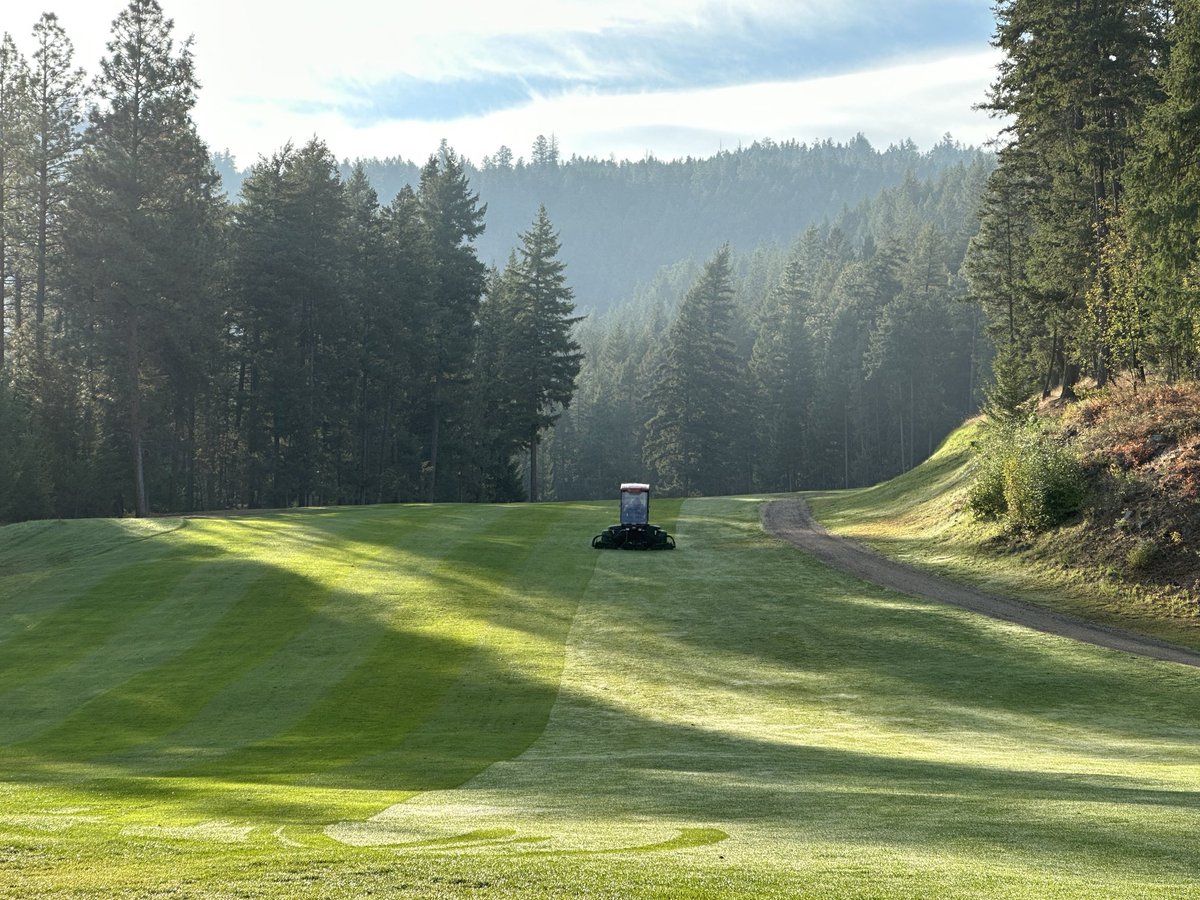 Going to be a great day ! #freshtracks #golf #bcgolftour