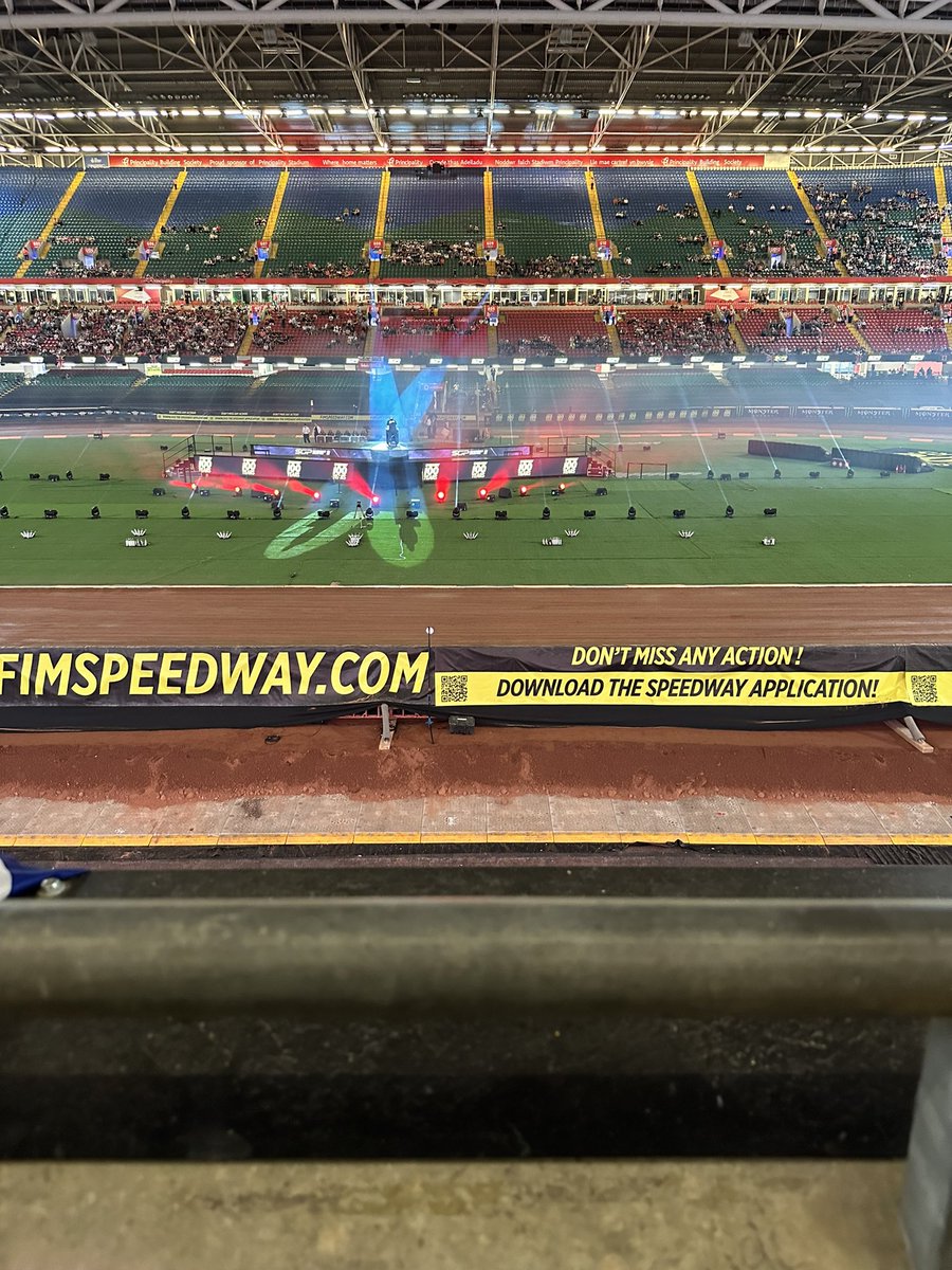 wint_twin_1's tweet photo. In position for the Grand Prix @SpeedwayGP #cardiffGP https://t.co/Zpt7qdxLNL