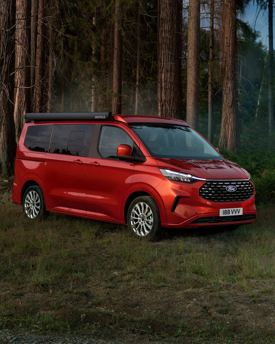 🚨A tutti gli appassionati della #VanLife 🚨 Dal 9 al 17 settembre saremo al Salone del Camper di Parma con tante novità, ma soprattutto con il Nuovo Transit Custom Nugget, al suo debutto in Italia. #FordItalia #TransitCustomNugget