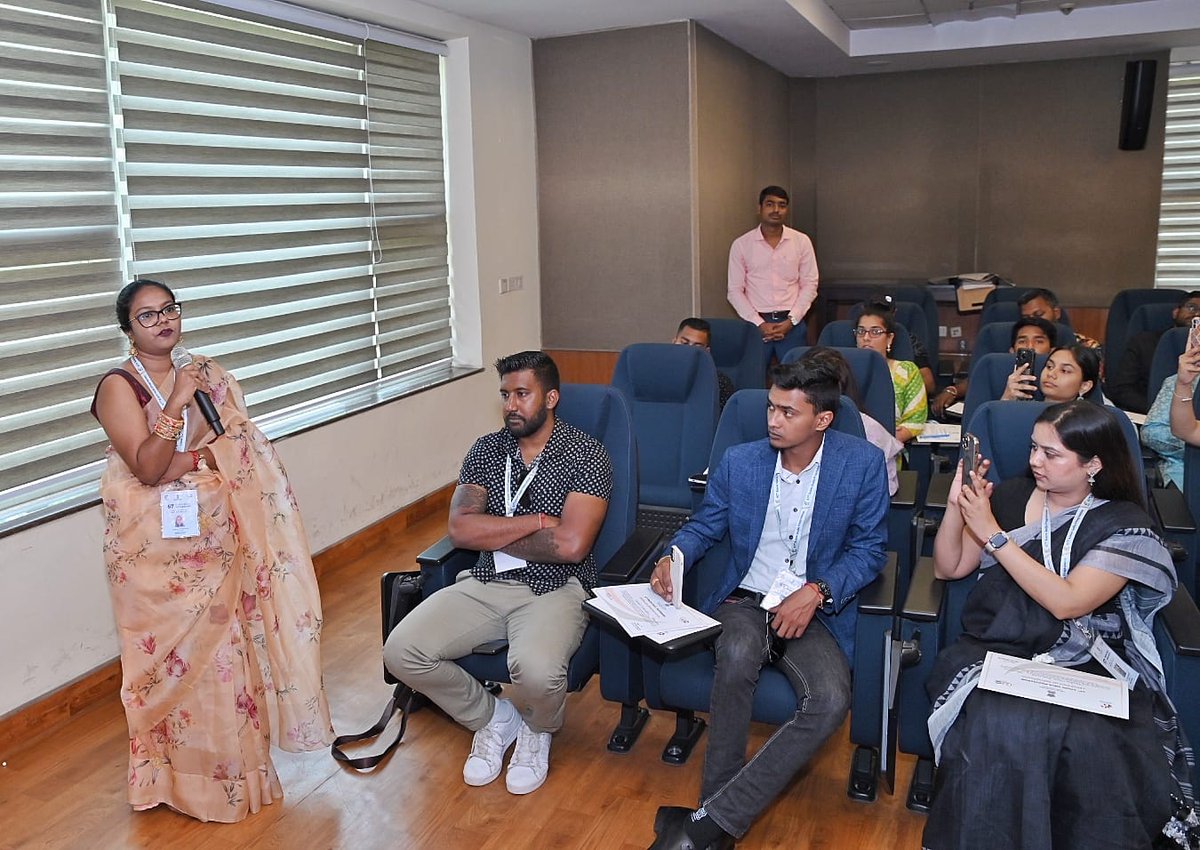 diaspora_india's tweet photo. Valedictory Session - 67th #KnowIndiaProgramme Additional Secretary @manikajainifs congratulated participants on successful completion of the programme. Participants received the certificates and shared their impressions from the programme.
#diaspora #67KIP https://t.co/mbAgWGF2fC