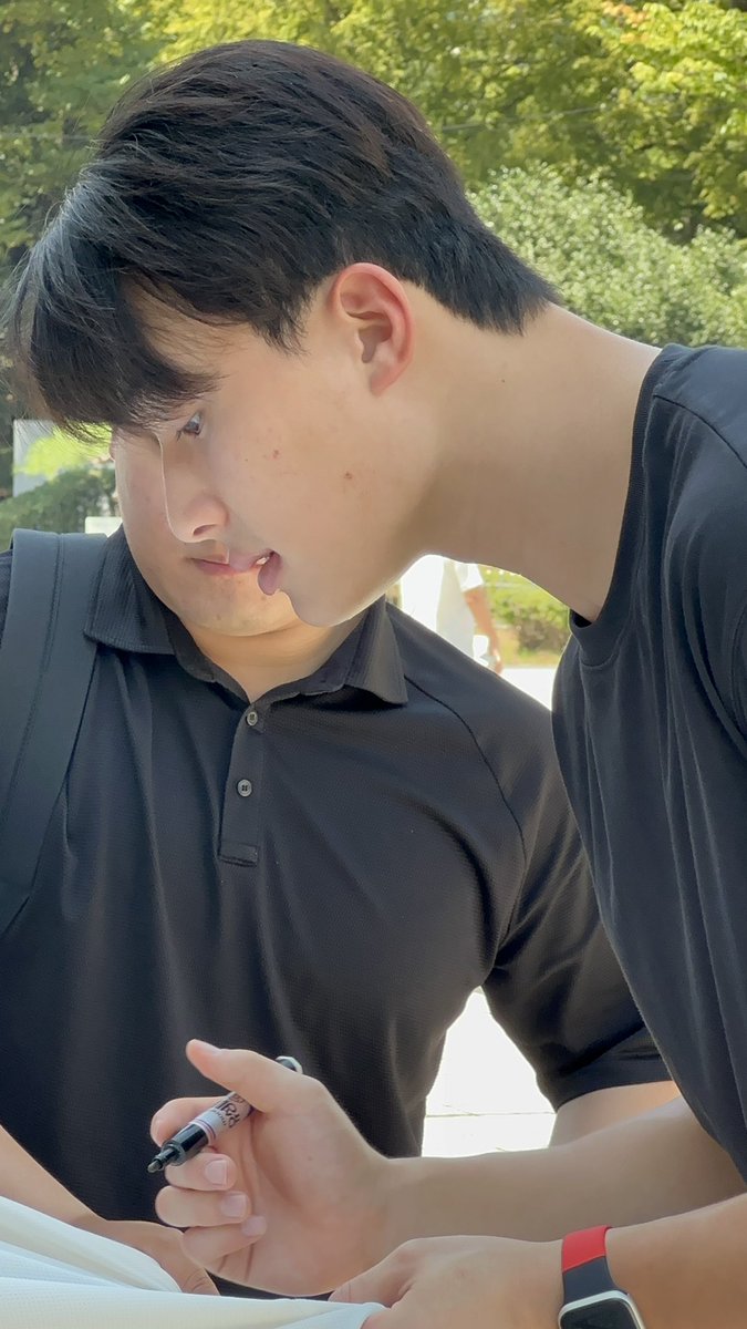 용팔이 tweet media