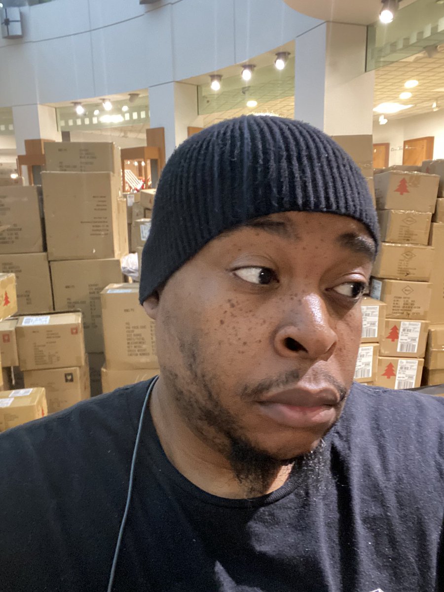 YmustUfollowME's tweet photo. HELLLLP…….they have me here on my off day (by my choice lol….overtime is cute with my pay rate) to process Christmas Ornaments with no direction or guidance…….HELLLP #RetailChronicles https://t.co/19qCXRE09y