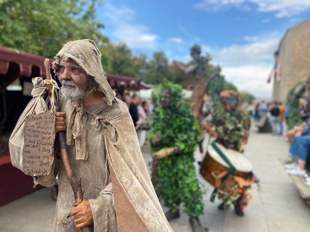 Una puesta en escena única en un entorno inigualable te espera este fin de semana en los #MedievalesÁvila2023 

#SiEnÁvilaEstás #DescubreÁvila