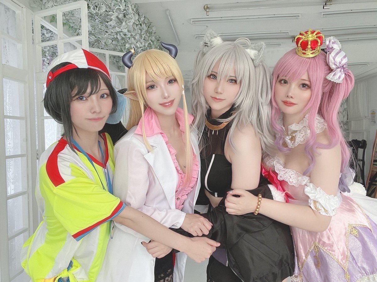 nnonnanzu_v's tweet photo. 念願のすばちょこるなたん併せ🚑💋🍬♌
通常と光るならうたみたの制服したよー！！！
 #0902すばちょこるなたん併せ https://t.co/29j4h3iP4h
