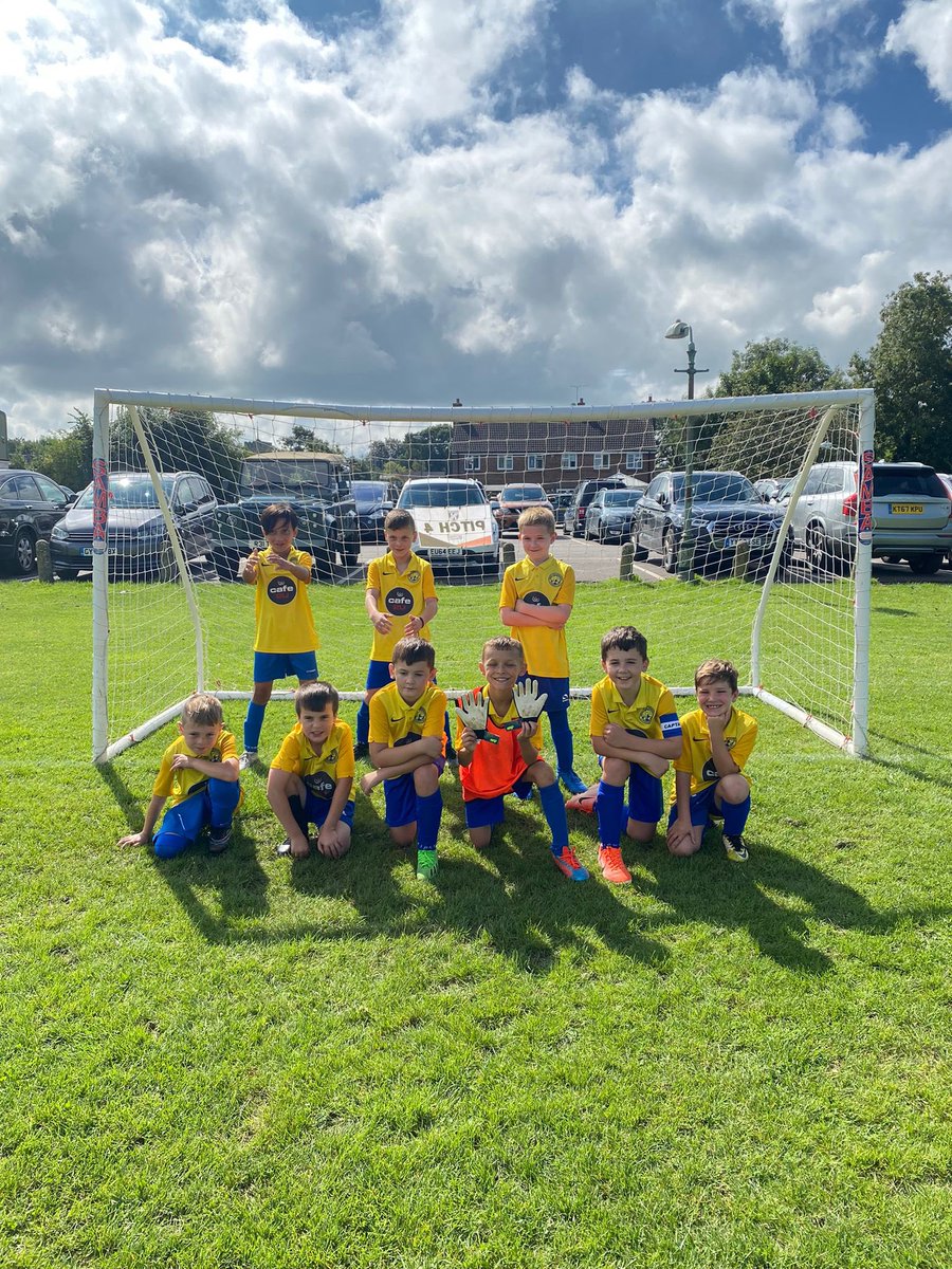 🗣️ What can we say 🎤 

These under 9 yellows are pretty good you know. A fantastic/thrilling end to end match with the yellows winning. We couldn’t be prouder of them all seeing them grow and only being together for 2 months that is all.. 🟡🔵
Well done all involved today 👏🏻✅
