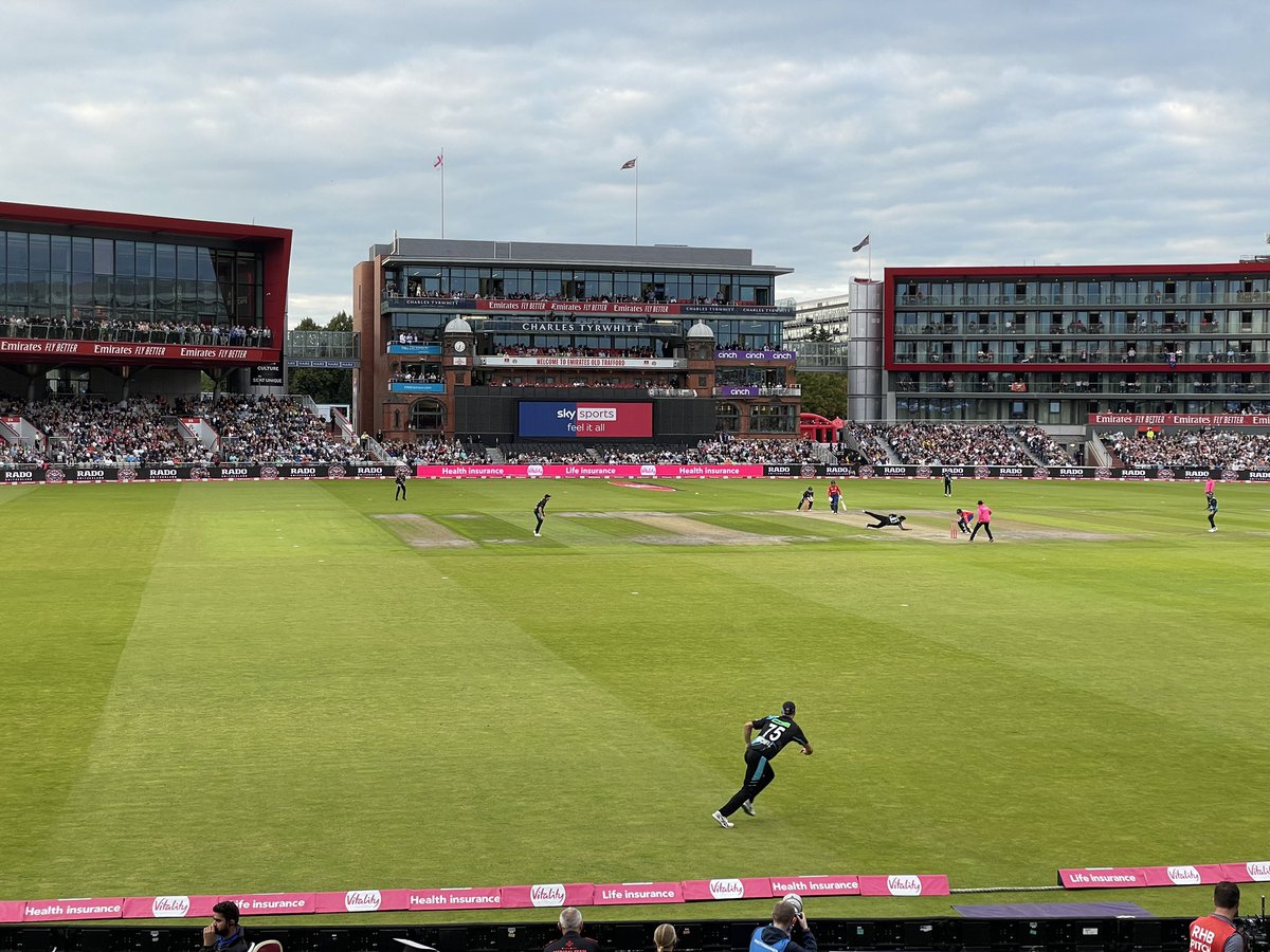 Richard knew tweet media