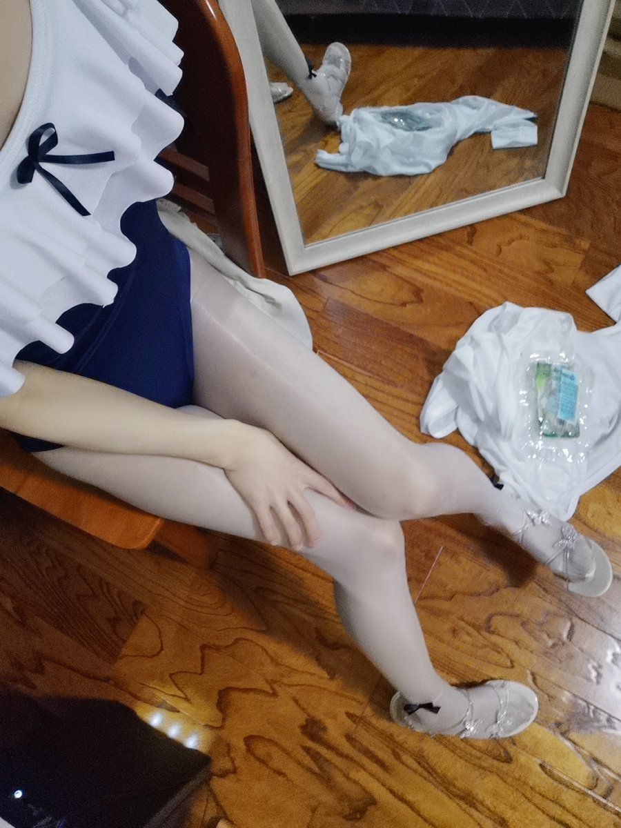 EsYorha's tweet photo. 2~★ https://t.co/cKwMPVbVr0