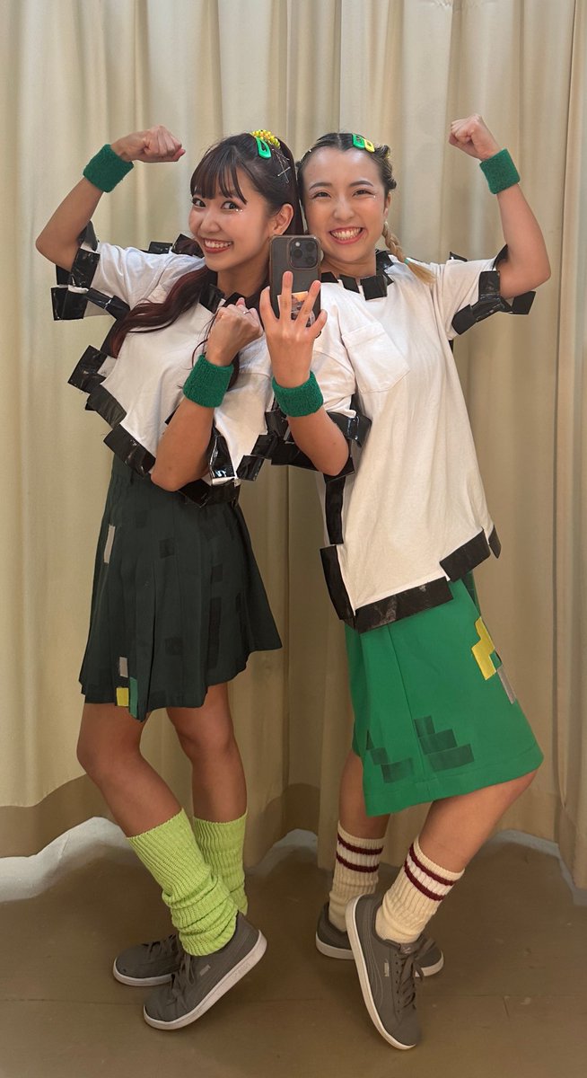 sfotd_kirari's tweet photo. GReeeeNLIVETOUR 2023
『“The GAME “』

Stage 23
@長崎・長崎ブリックホール

いやあああああああ本当にCReWさんたちの心からの『もってこい』が素敵で圧倒されました🥹✨✨
最高の盛り上がりをありがとうございました💚

ハトシとちゃんぽんとカステラいただきました😋🙏

#GReeeeN https://t.co/93q6lNqxab