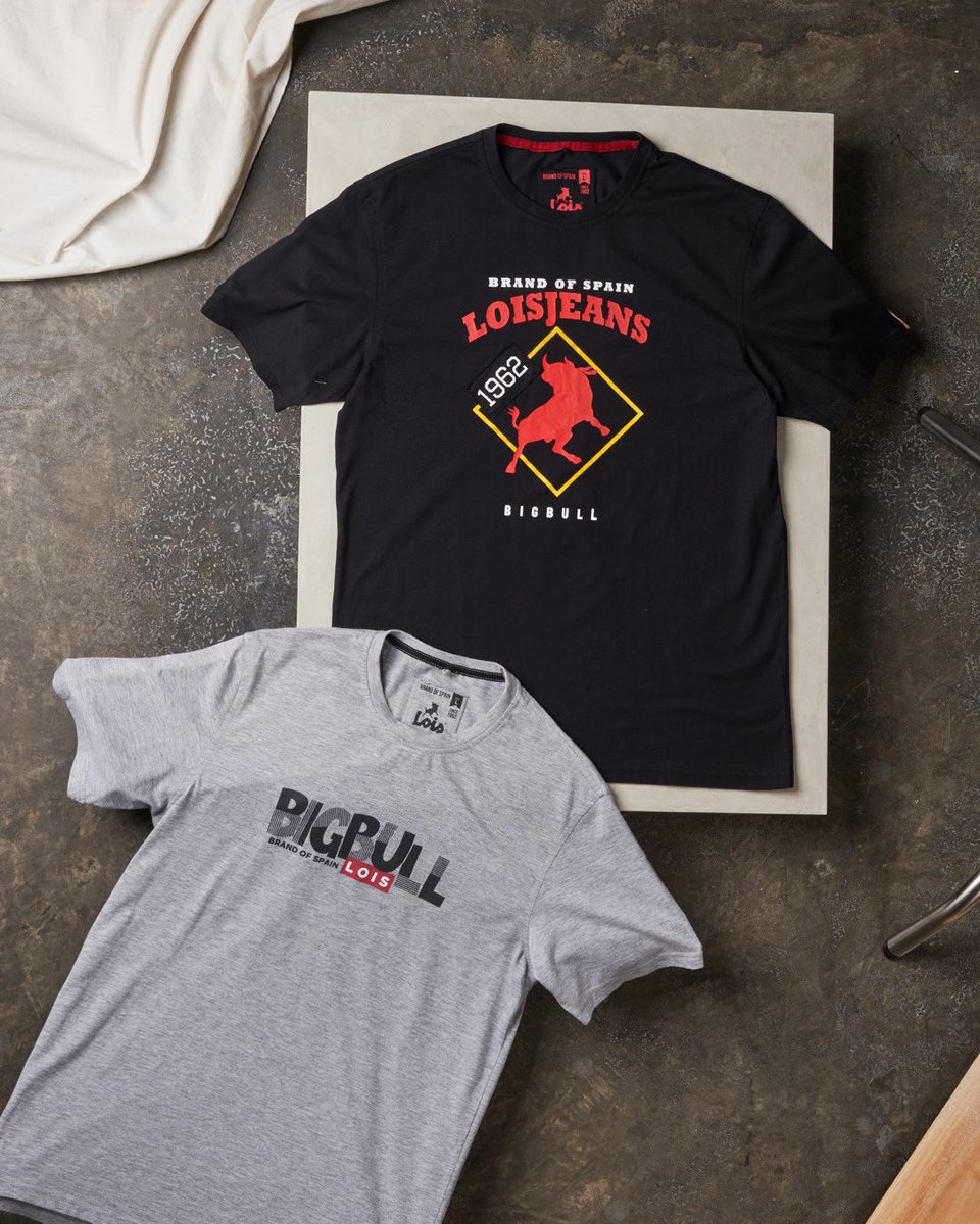 Tim hitam atau abu abu?