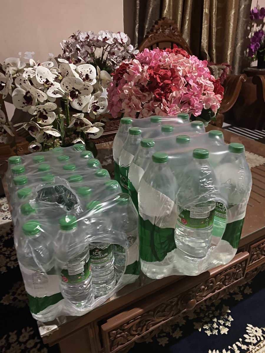 Bila minta husband belikan air vs. bila minta abah belikan air