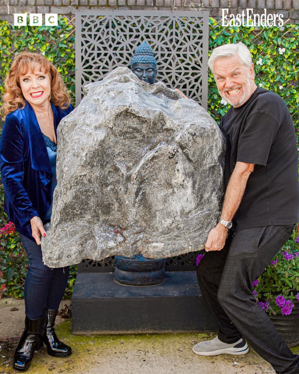 harriet_thorpe's tweet photo. #SaturdayRocks @bbceastenders @RealBrianConley #HurricaneElaine https://t.co/oDYn0sjgiM