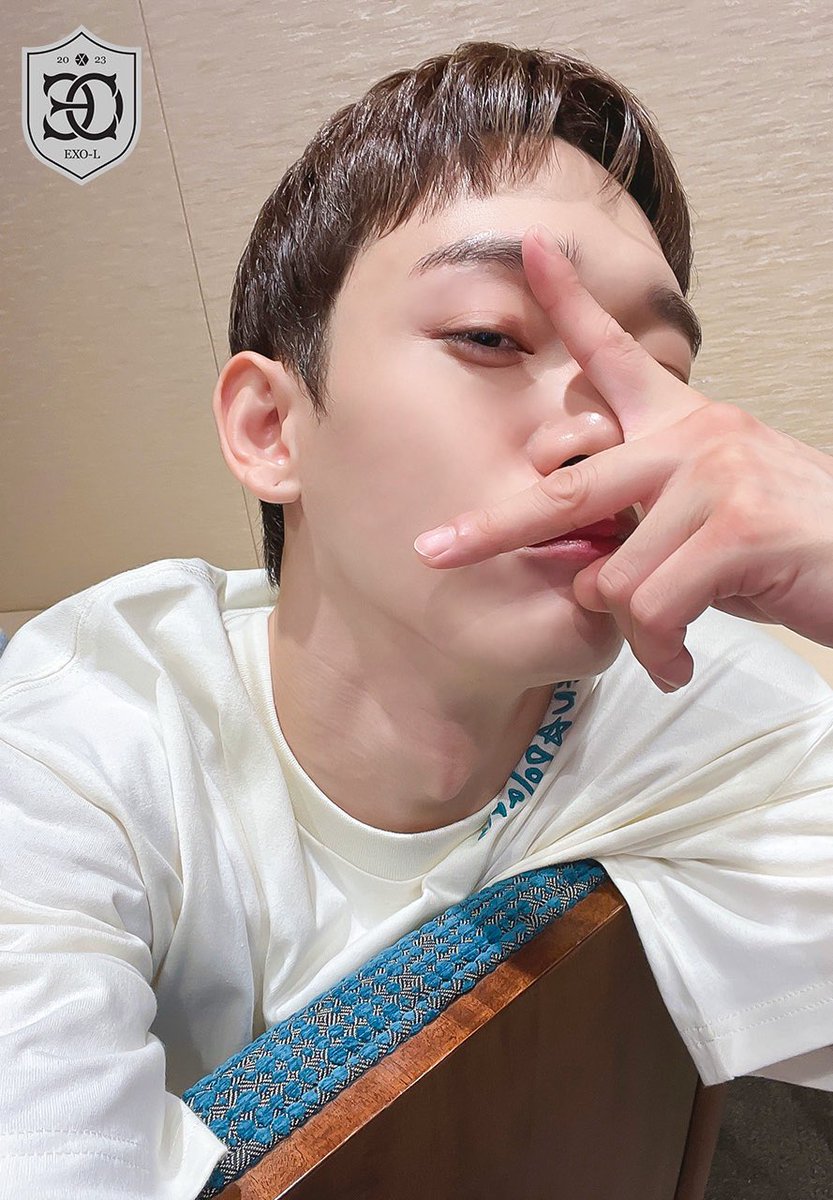 kokokbop's tweet image. 📸 CHEN NEW SELFIES!! 🤍🥹